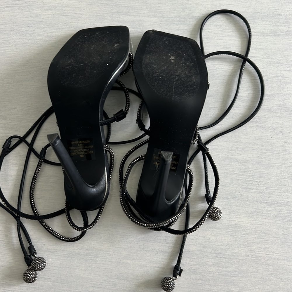 Steve Madden Women's Ankle Tie Heels Black - Size 6.5 - Picture 3 of 5